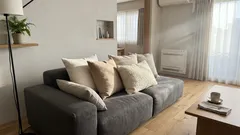 「増やしたのに散らかって見える」ソファのクッション：整って見える“3-2-1”配置の秘密